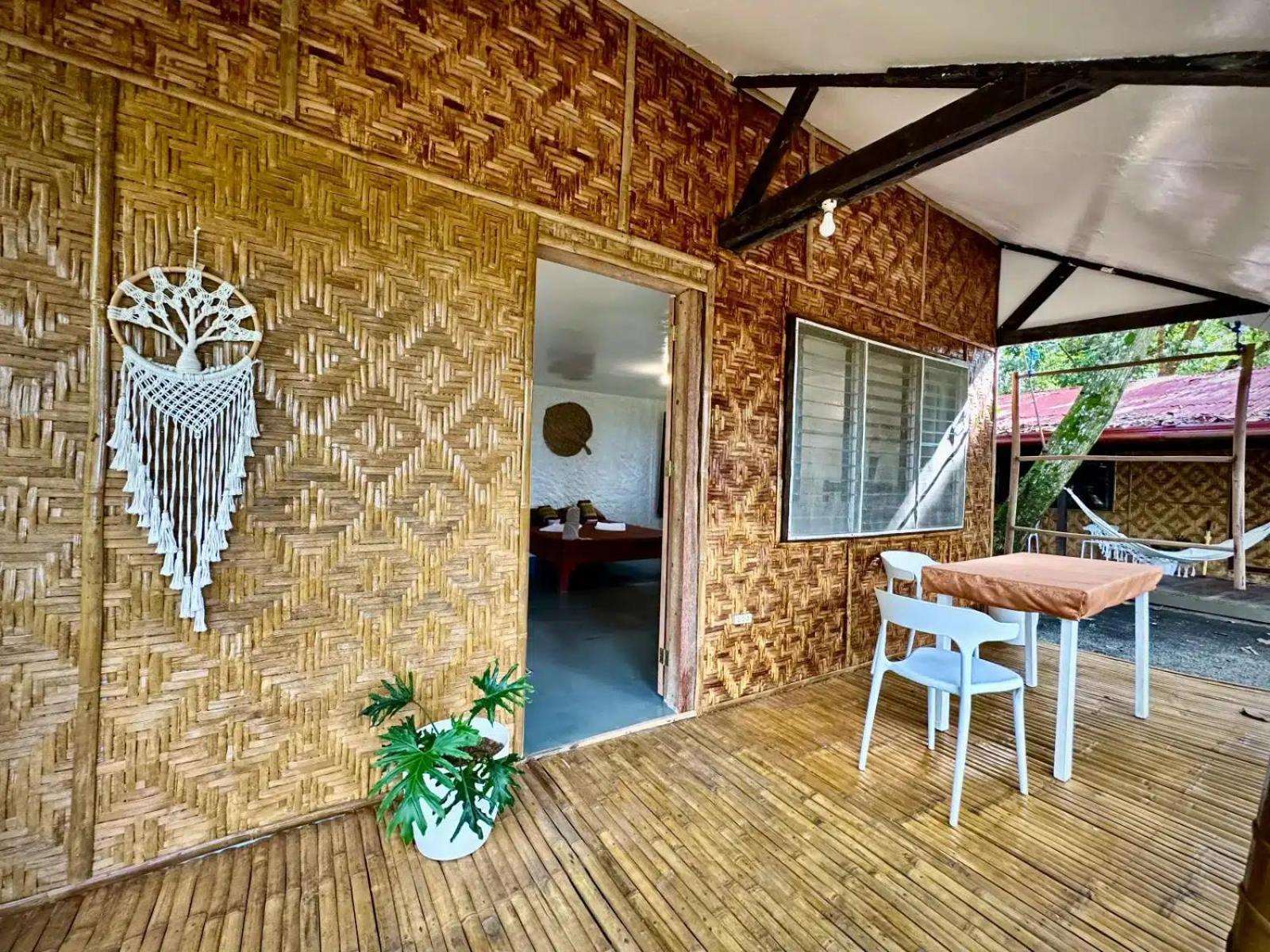 Playa Del Fuego Camiguin Beach Hostel & Resort Мамбахао Экстерьер фото