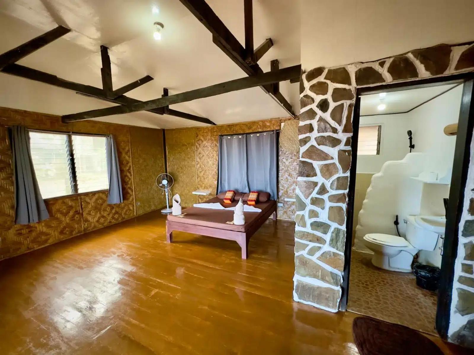 Playa Del Fuego Camiguin Beach Hostel & Resort Мамбахао Экстерьер фото