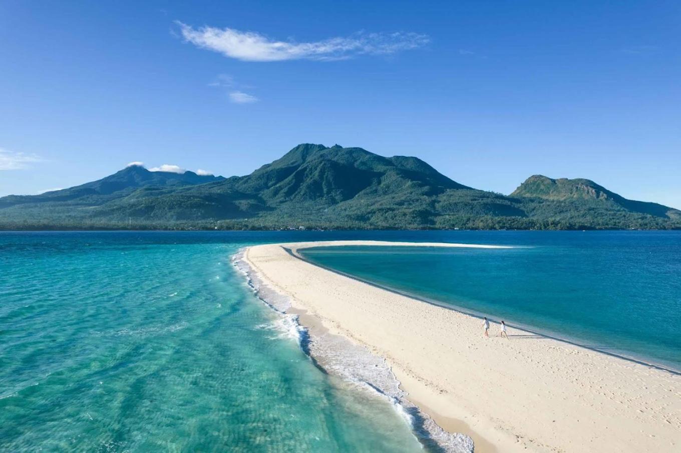 Playa Del Fuego Camiguin Beach Hostel & Resort Мамбахао Экстерьер фото